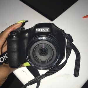 Sony DSC H300